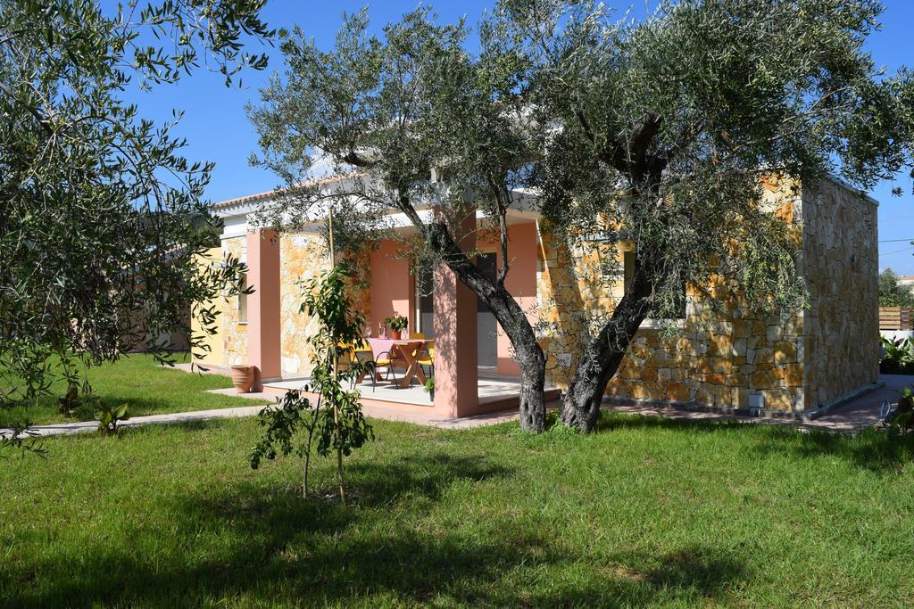 Three Stars Luxury Villas Moraitika Exterior photo