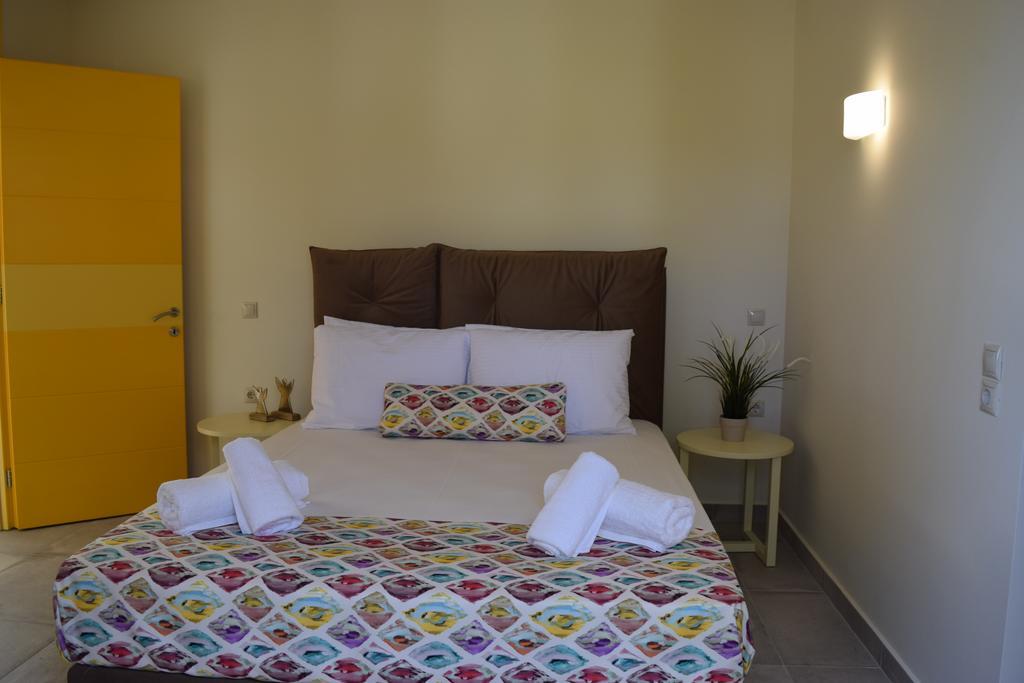 Three Stars Luxury Villas Moraitika Exterior photo