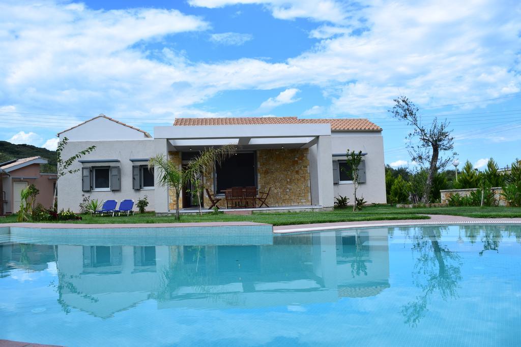 Three Stars Luxury Villas Moraitika Exterior photo
